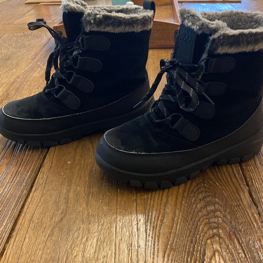 Thermolite Black Boots